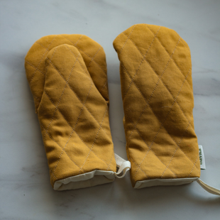 Children's Oven Mitt Set